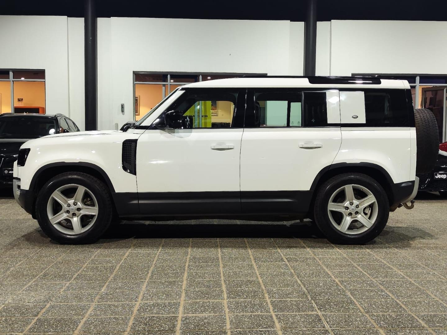 Land Rover Defender 110 D240 X-Dynamic SE Grand Central Motors Jeep Fiat Alfa Romeo Midrand