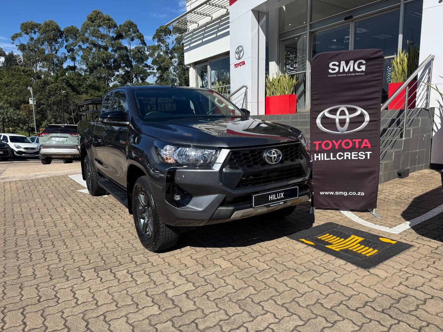 Toyota Hilux 2.4GD-6 Xtra Cab Raider Manual SMG Toyota Hillcrest New