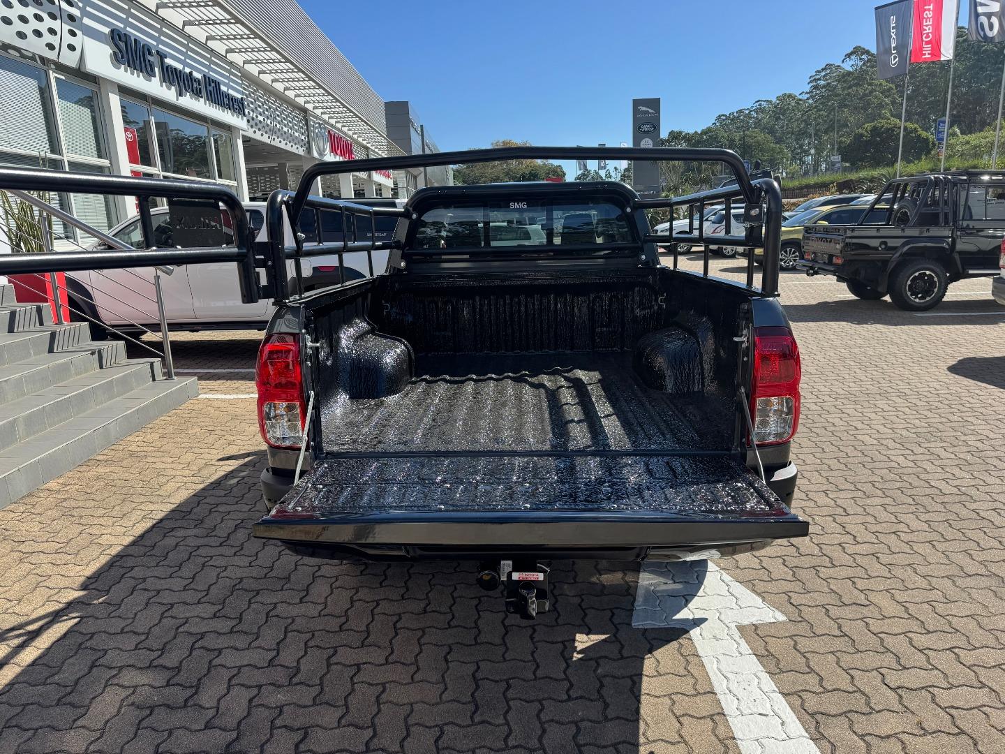 Toyota Hilux 2.4GD-6 Xtra Cab Raider Manual SMG Toyota Hillcrest New
