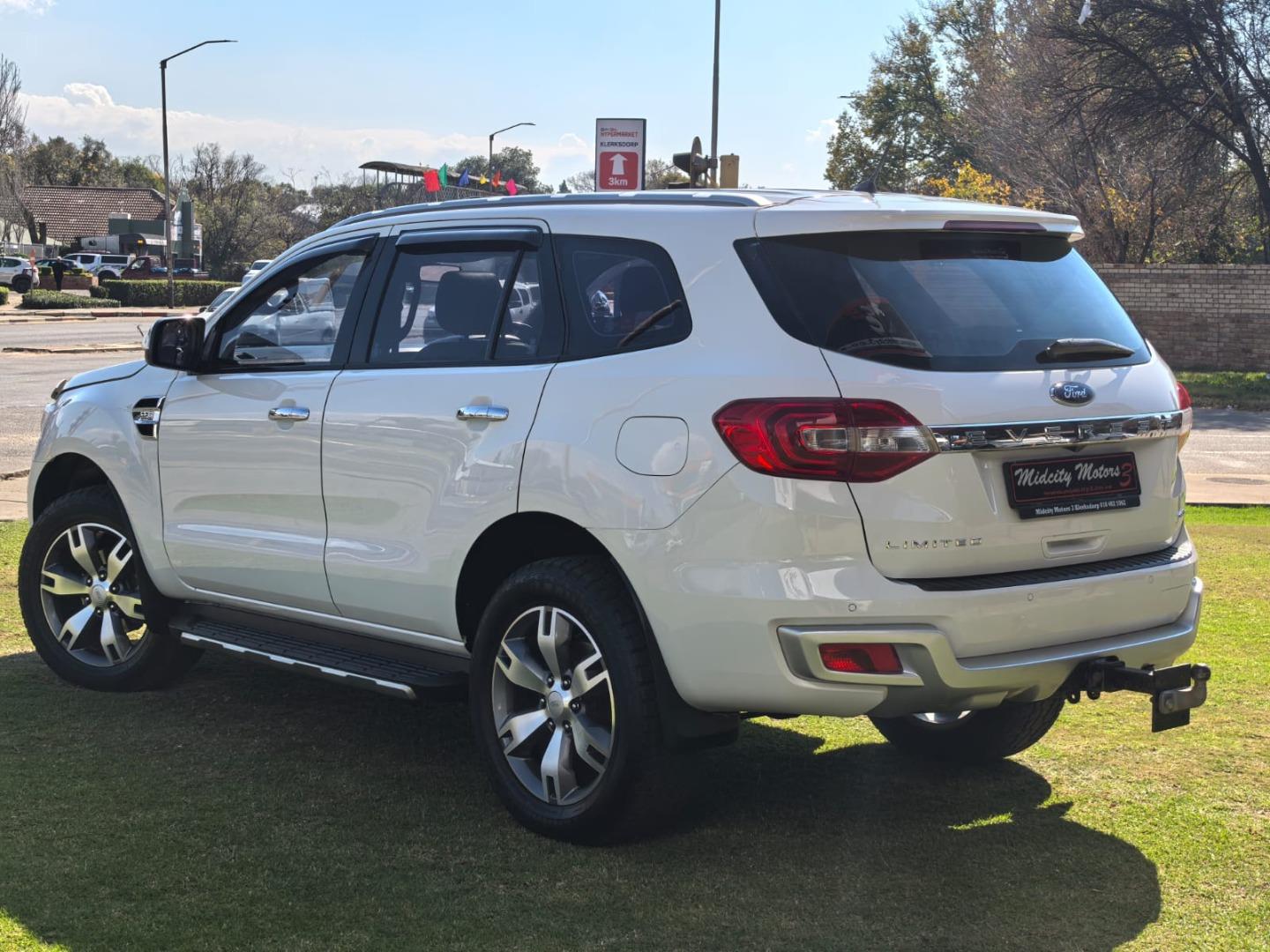 Ford Everest 3.2TDCi 4WD Limited Midcity Motors 3 (Pty)ltd