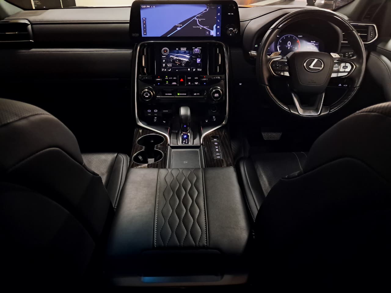 Lexus LX 700h VIP SMG Lexus Umhlanga