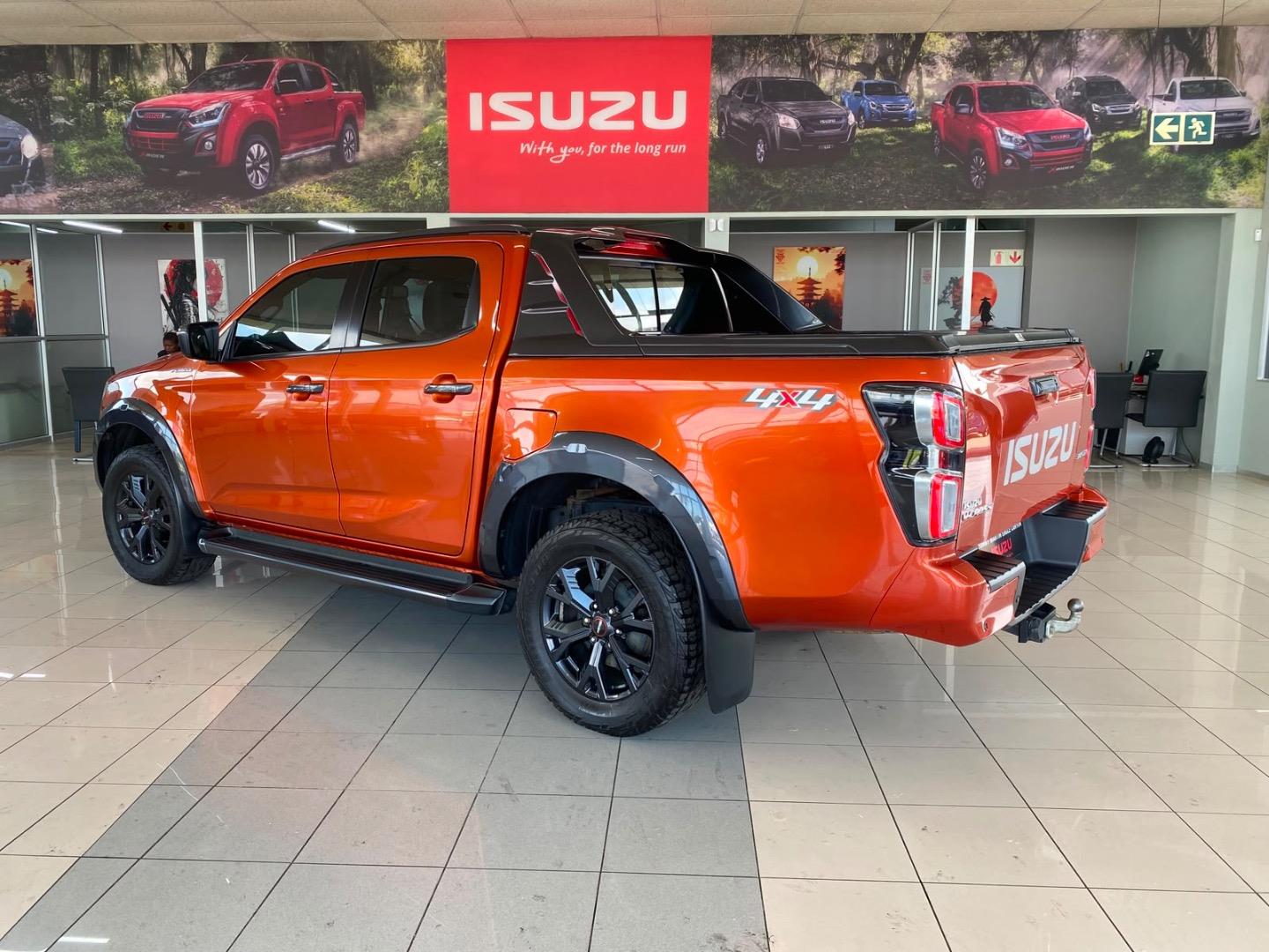 Isuzu D-Max 3.0TD Double Cab V-Cross 4x4 Tommy Martin Eagle Canyon Isuzu