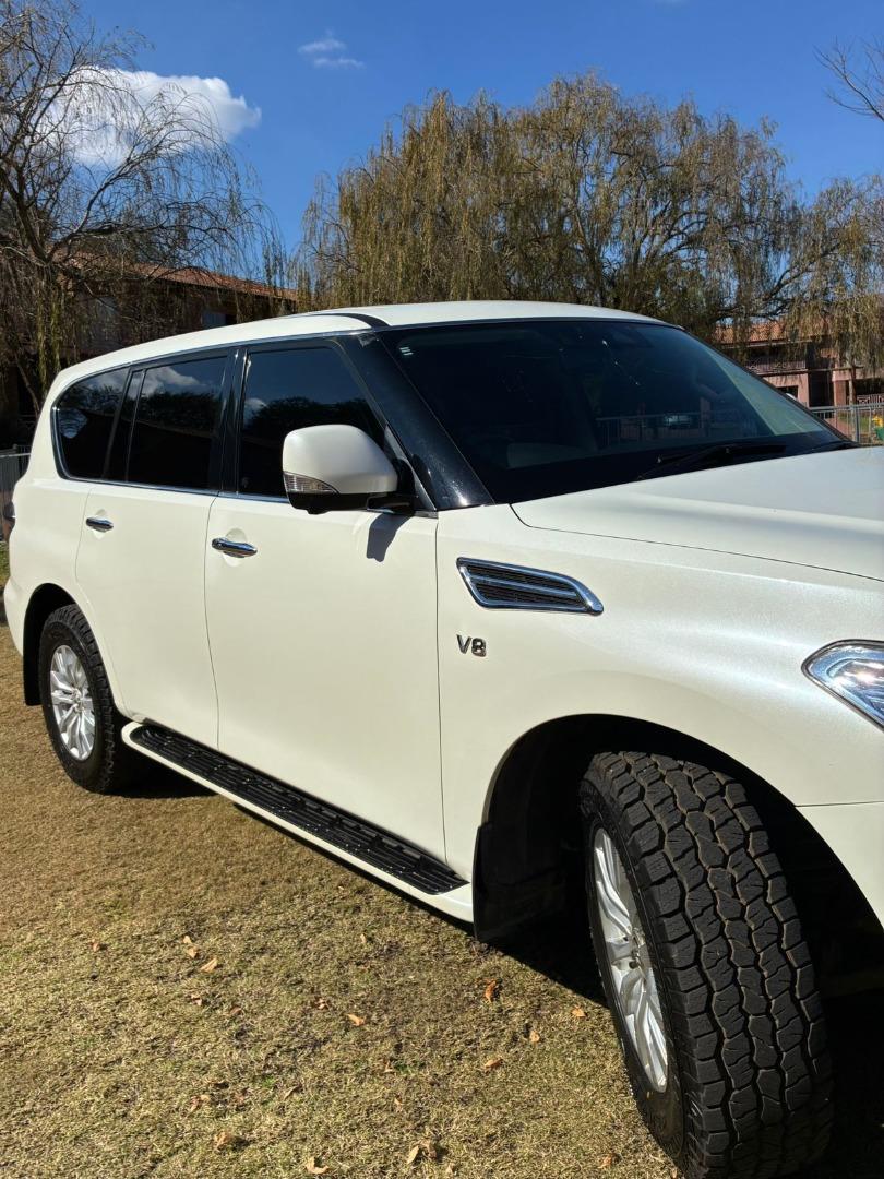 Nissan Patrol 5.6 V8 LE Premium 4WD