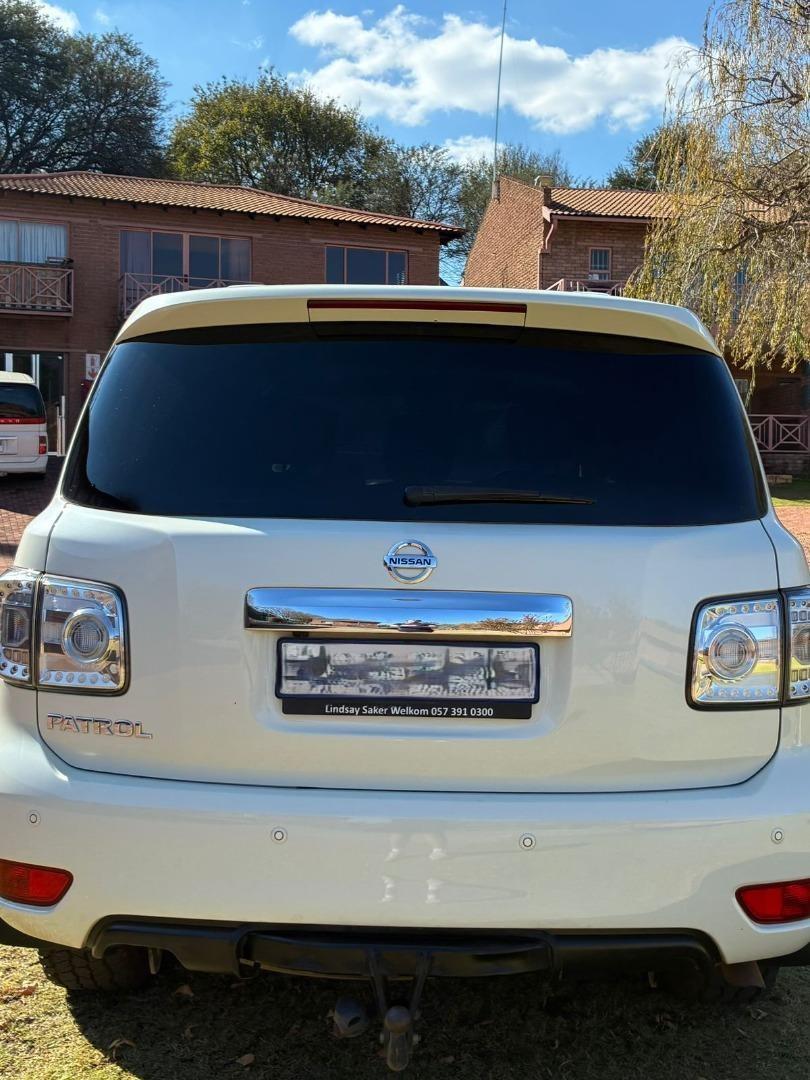 Nissan Patrol 5.6 V8 LE Premium 4WD