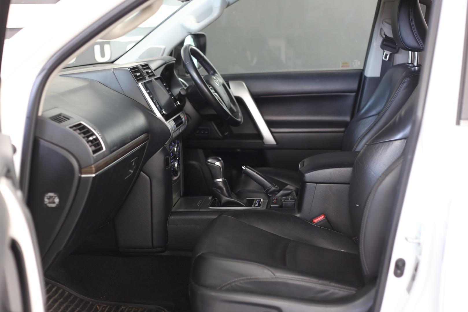 Toyota Land Cruiser Prado 4.0 VX Toyz Autohouse Umhlanga