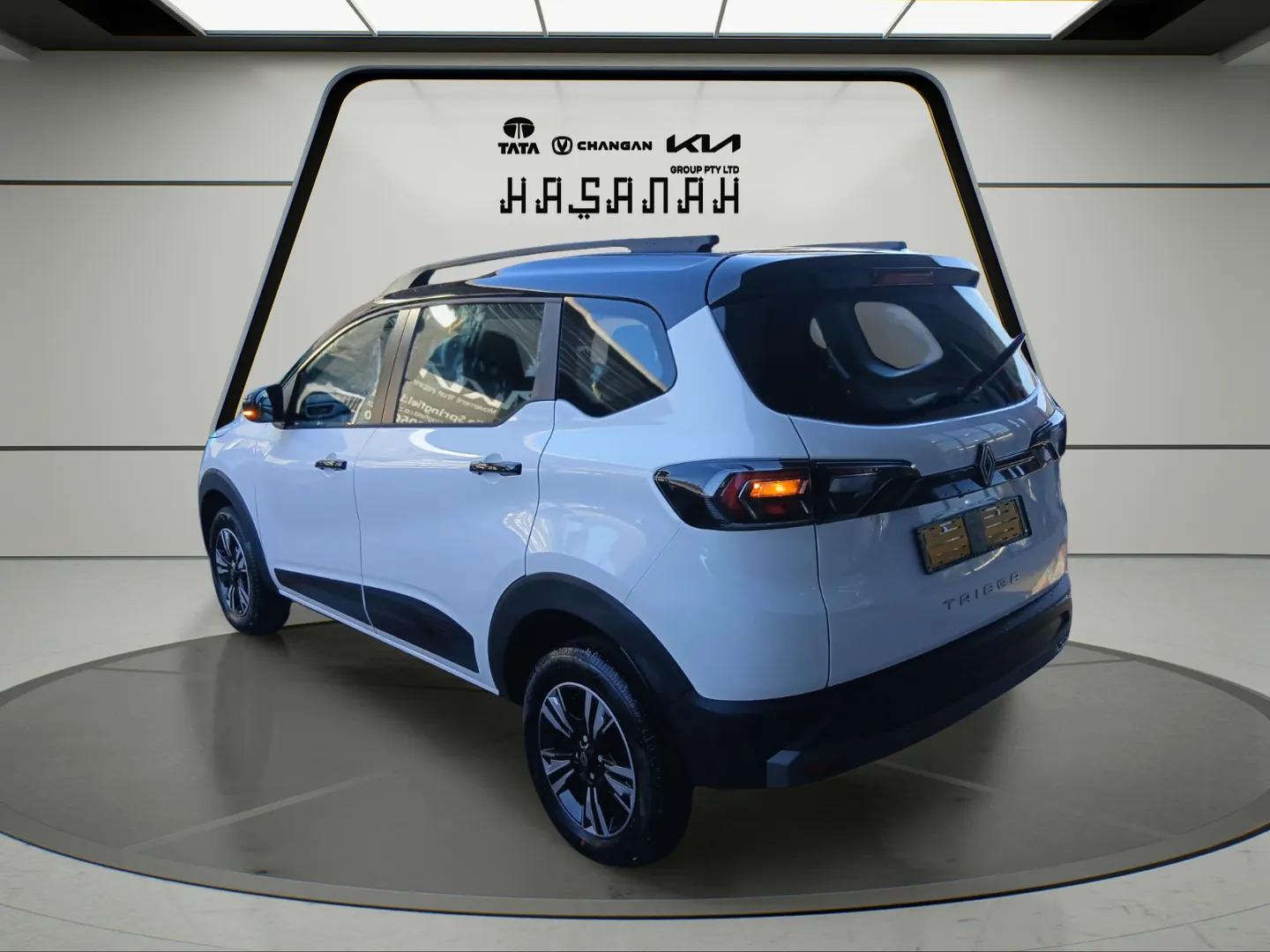 Renault Triber 1.0 Iconic Manual Kia/Tata/Changan Springfield