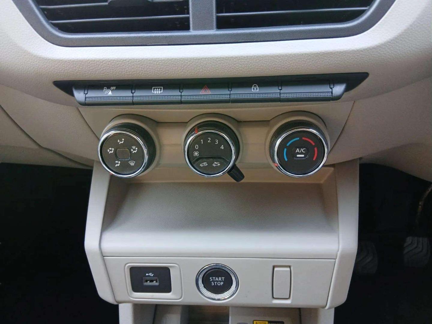 Renault Triber 1.0 Iconic Manual Kia/Tata/Changan Springfield