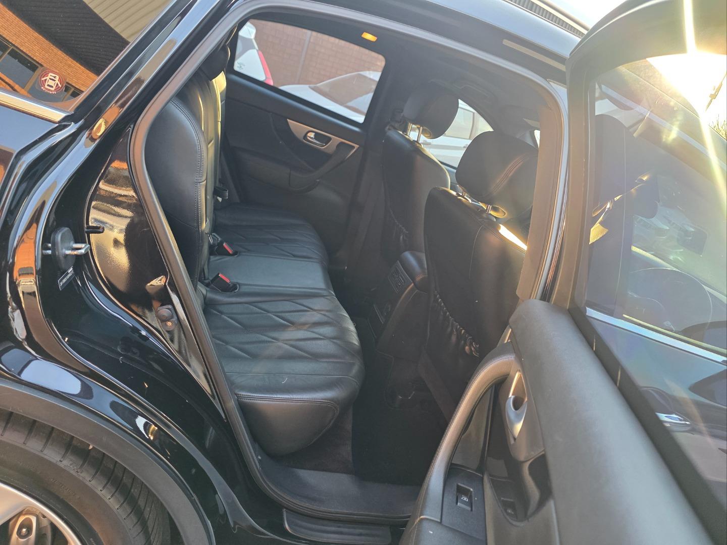Infiniti FX FX50 S Premium Omars Motor Den