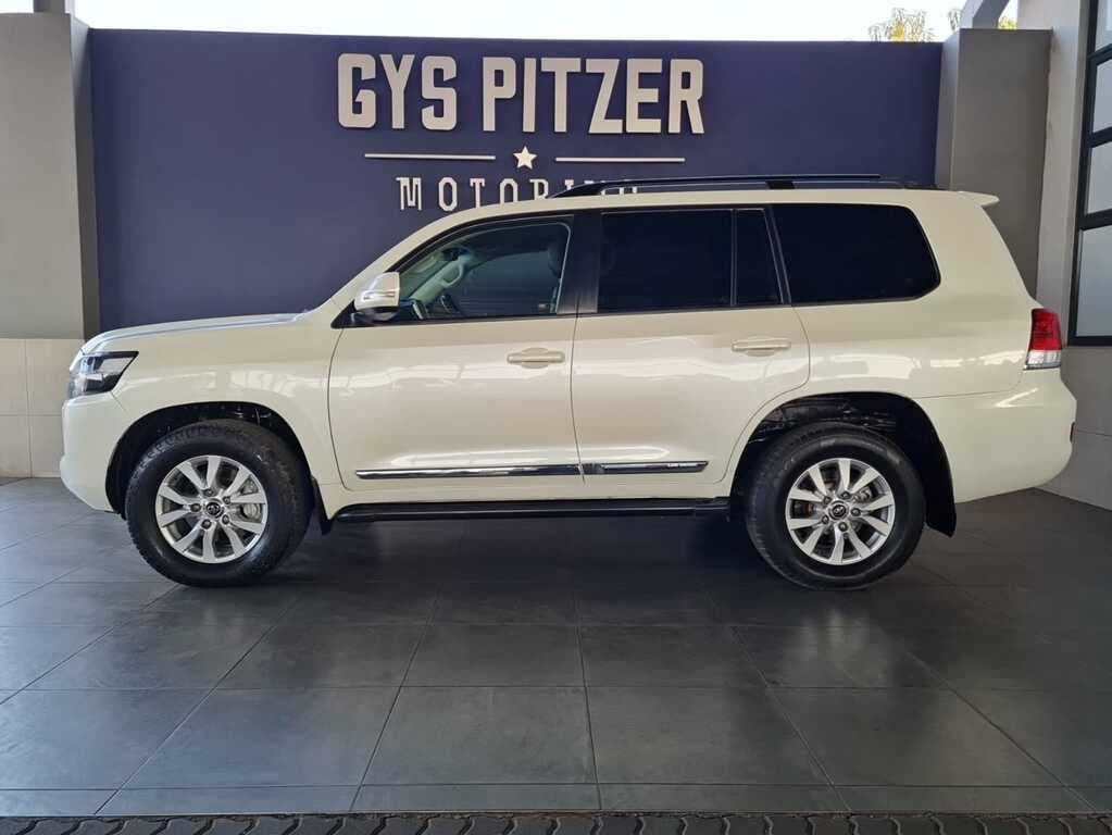 Toyota Land Cruiser 200 4.5D-4D V8 VX-R Gys Pitzer Motors Lindo Park