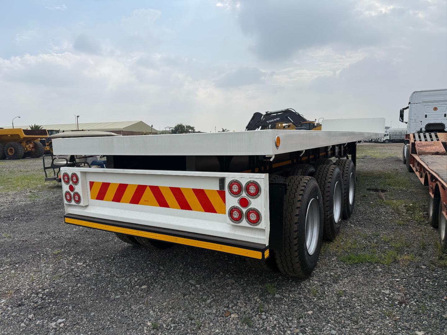 SUPERIOR TRI AXLE Nationwide Trucks