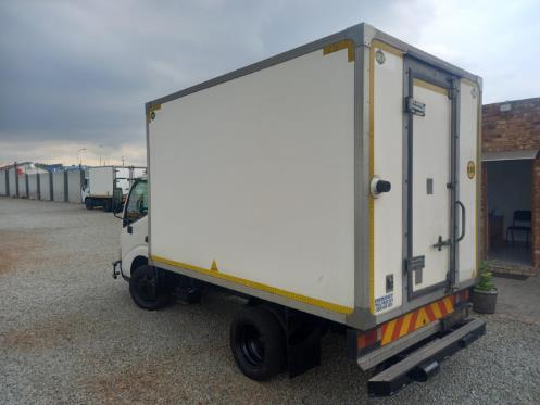 Toyota DYNA 150 1.5 TON A-Z Small Movers