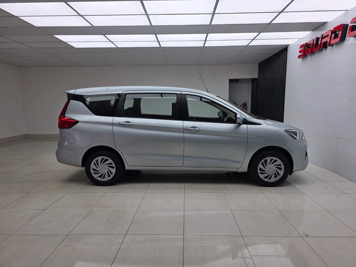 Toyota Rumion 1.5 SX Manual Squad Cars