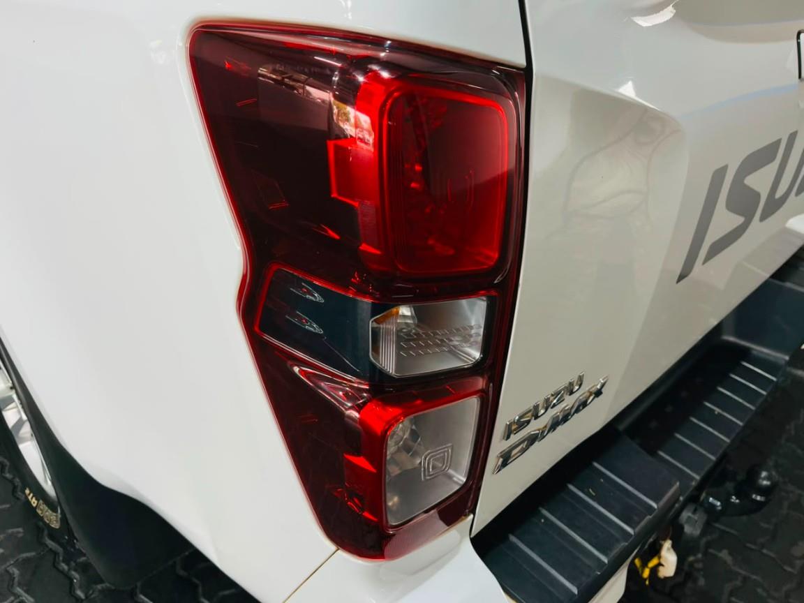 Isuzu D-Max 1.9TD Extended Cab LS (Auto) Westvaal Menlyn Premium