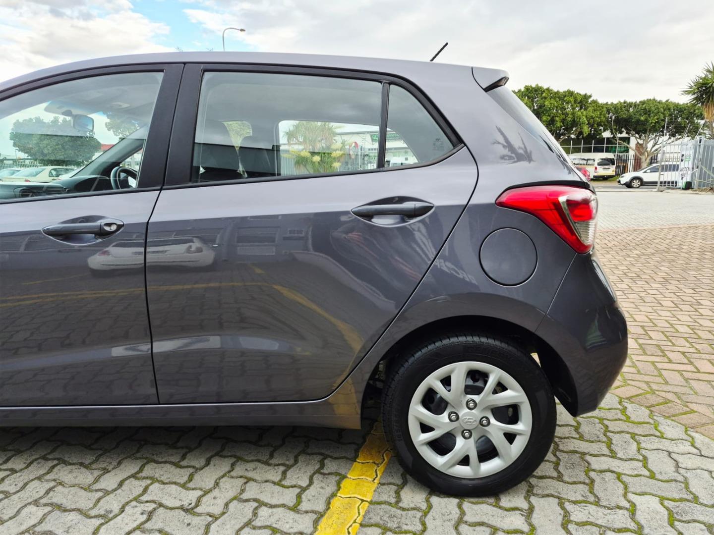 Hyundai Grand i10 1.25 Motion Cubbi Cape Town
