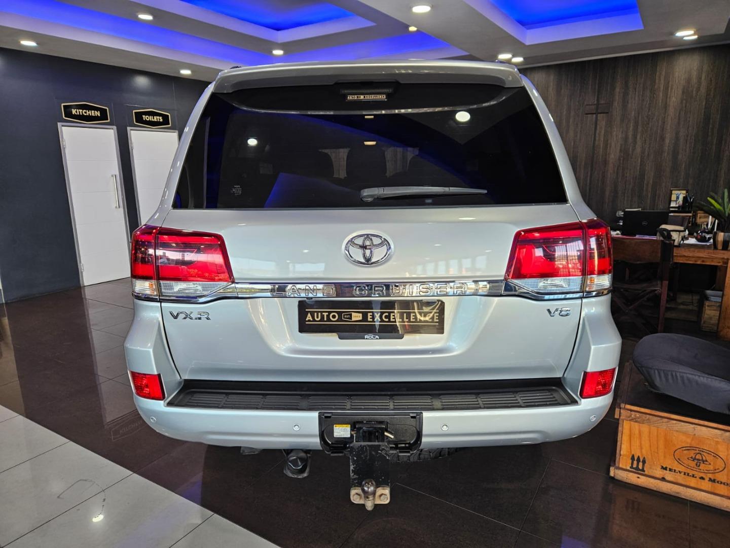 Toyota Land Cruiser 200 4.5D-4D V8 VX-R Auto Excellence Stellenbosch