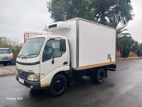 2011 Hino 300 2.5 Ton