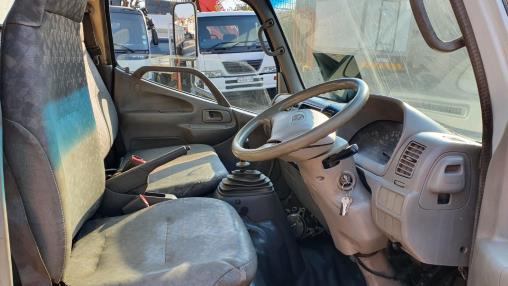 Toyota DYNA 5-103 2.5 Ton A Z Truck Sales