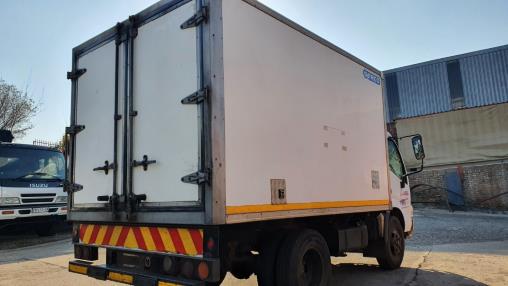 Toyota DYNA 5-103 2.5 Ton A Z Truck Sales