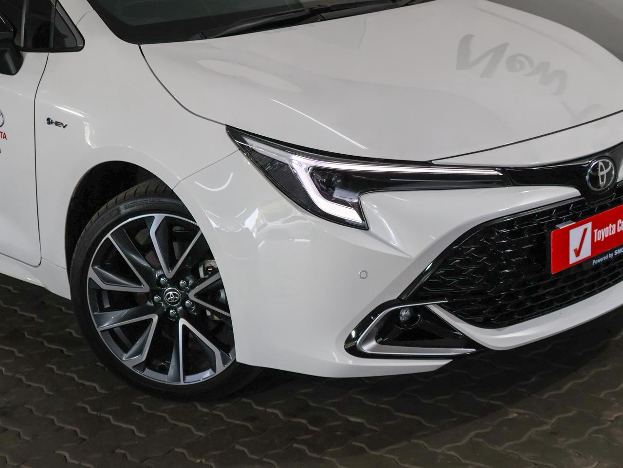 Toyota Corolla Hatch 1.8 Hybrid XR SMG Toyota Cresta