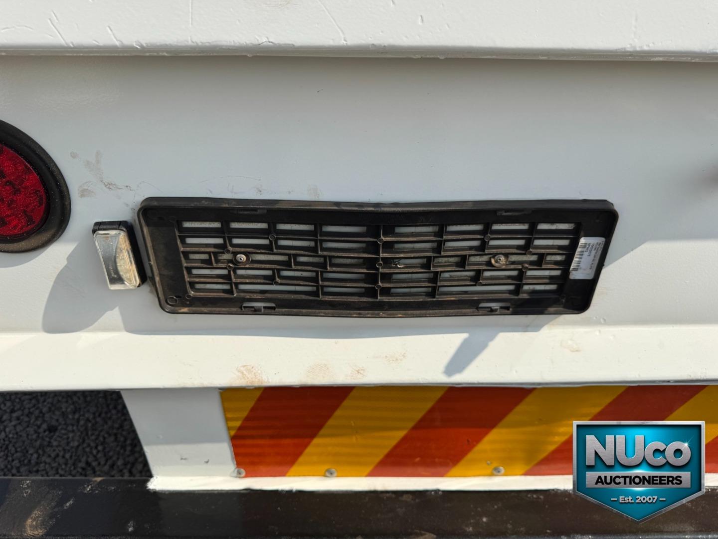 Isuzu 17-360 4X2 FLATDECK TRUCK Nuco Auctioneers