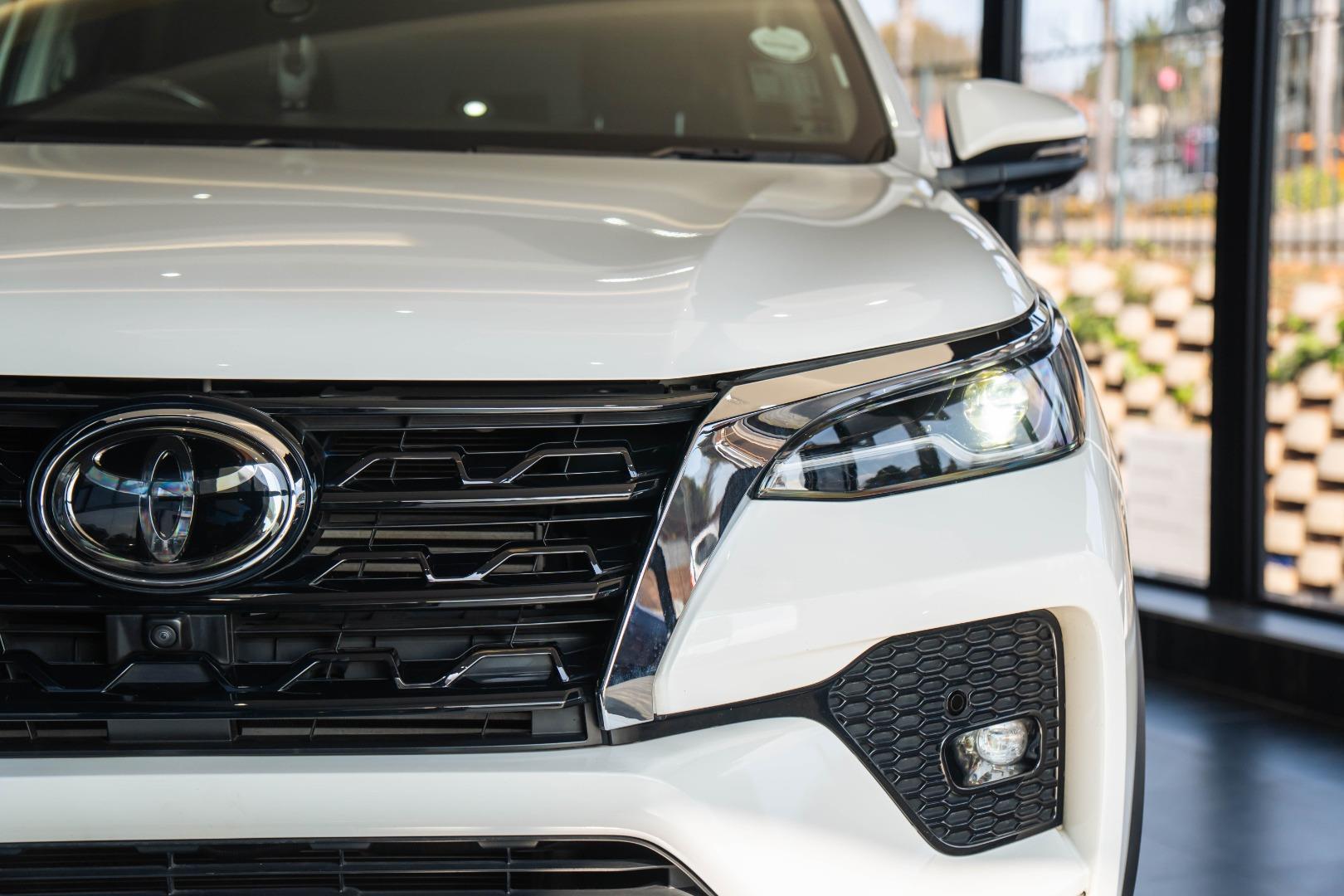 Toyota Fortuner 2.8GD-6 VX Bruma Nissan