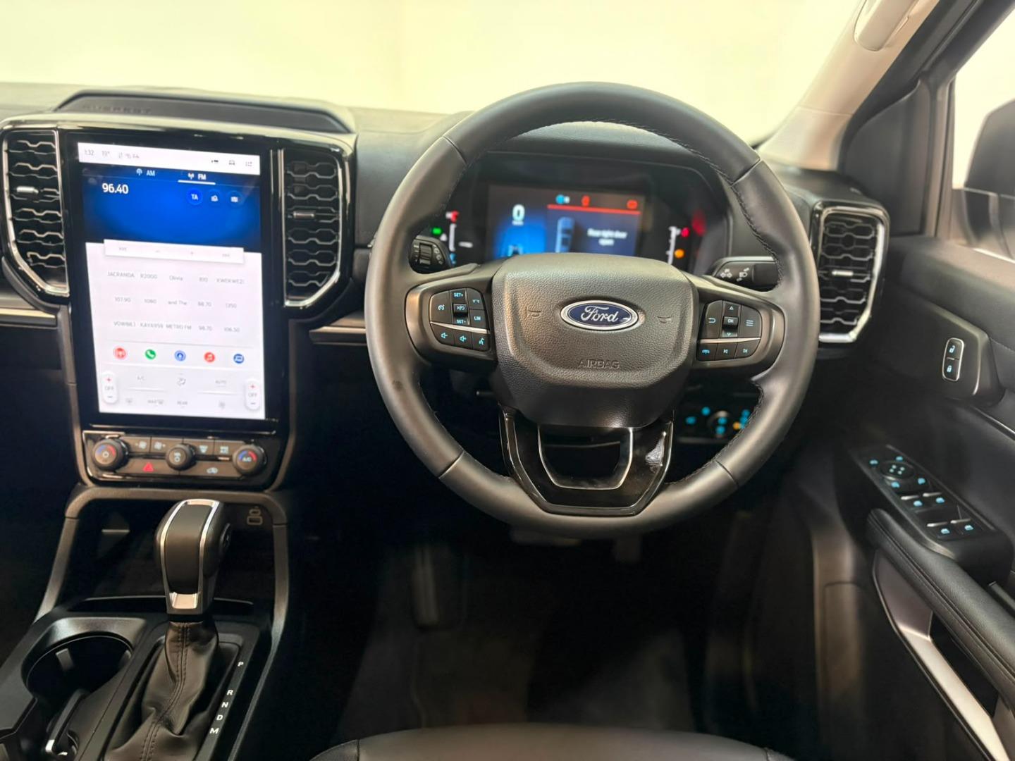 Ford Everest 2.0 Biturbo 4x4 Sport Pace Car Sales