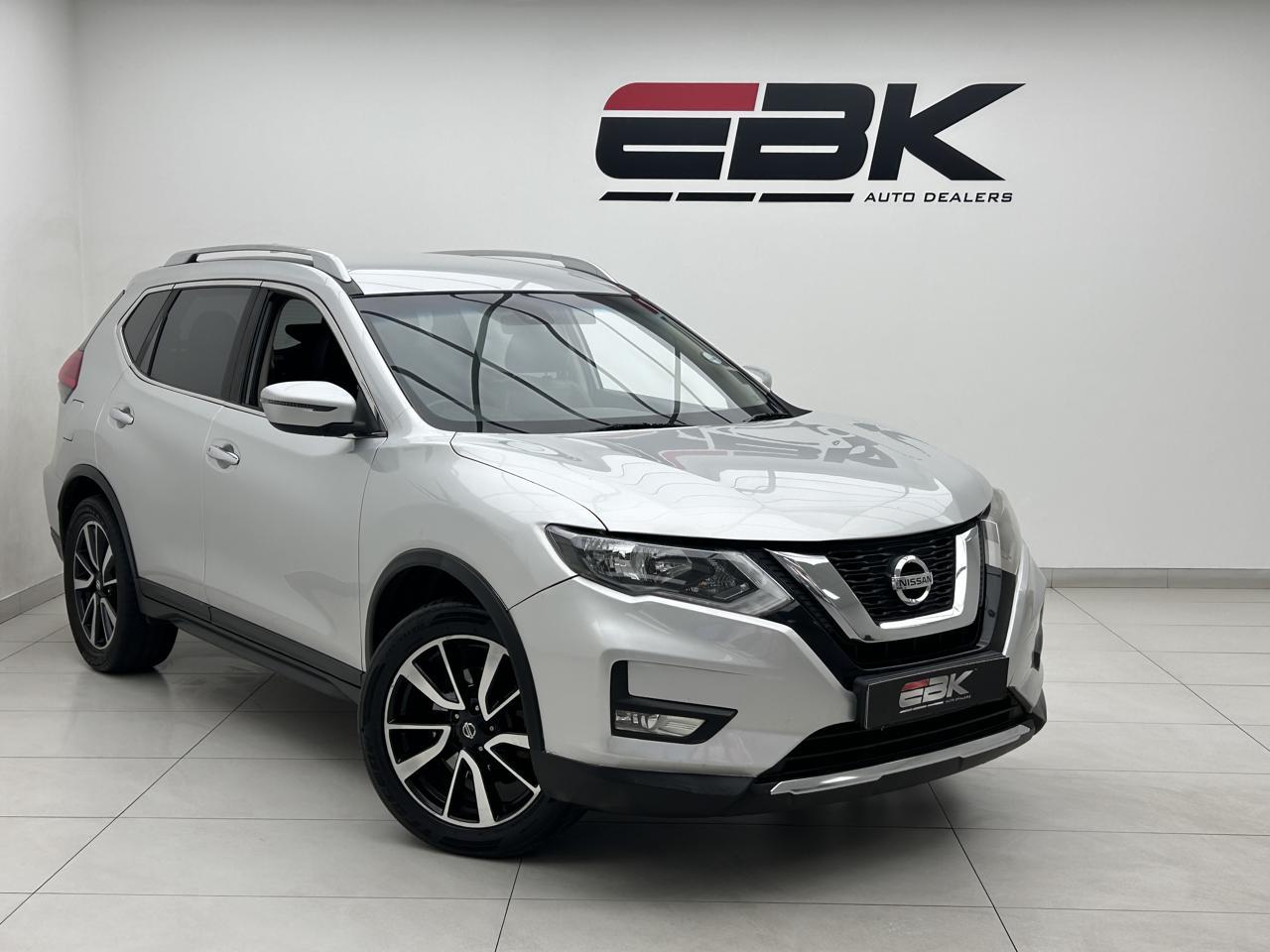 Nissan X-Trail 2.5 4x4 Acenta Plus EBK Main Street