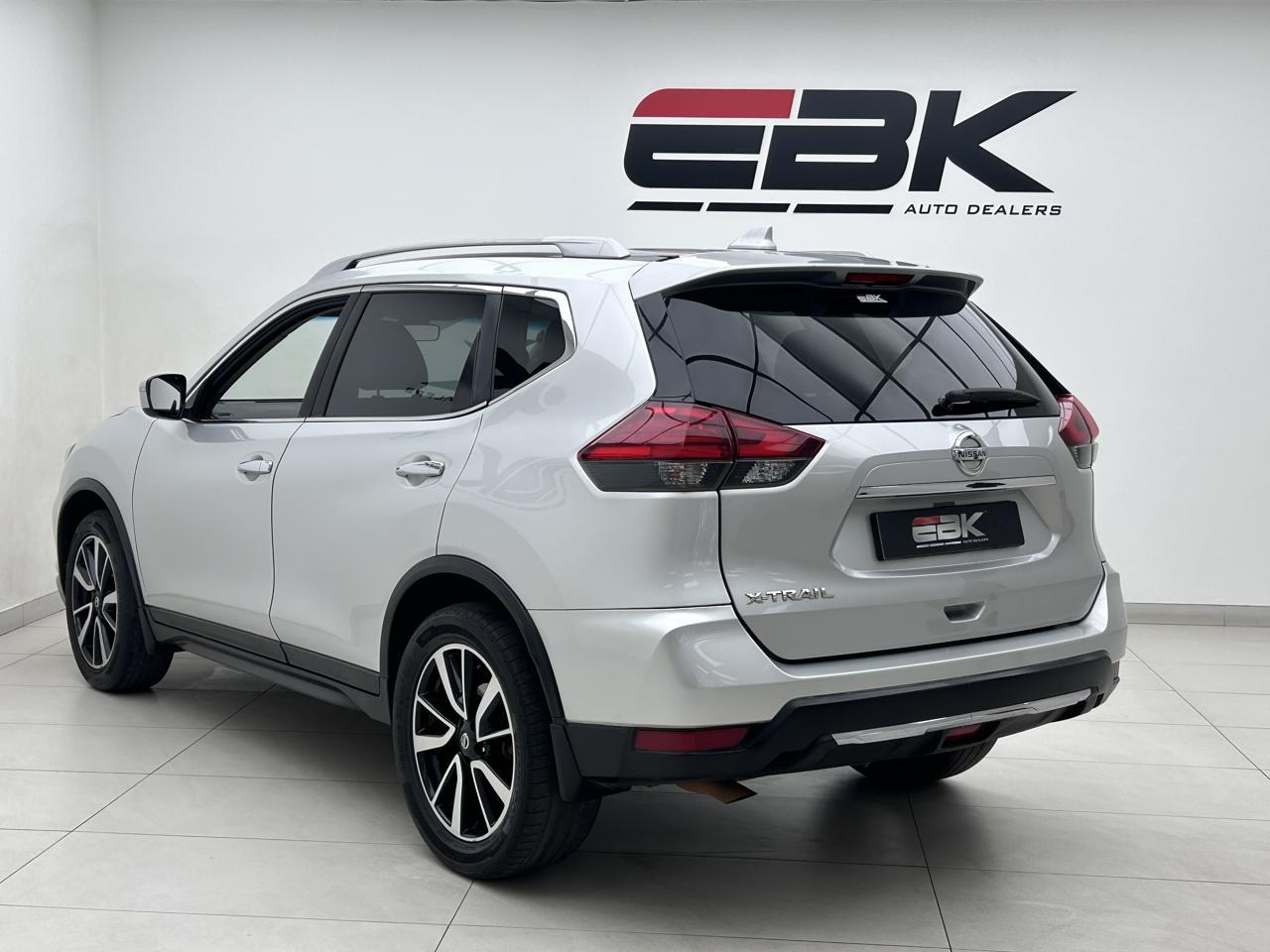 Nissan X-Trail 2.5 4x4 Acenta Plus EBK Main Street