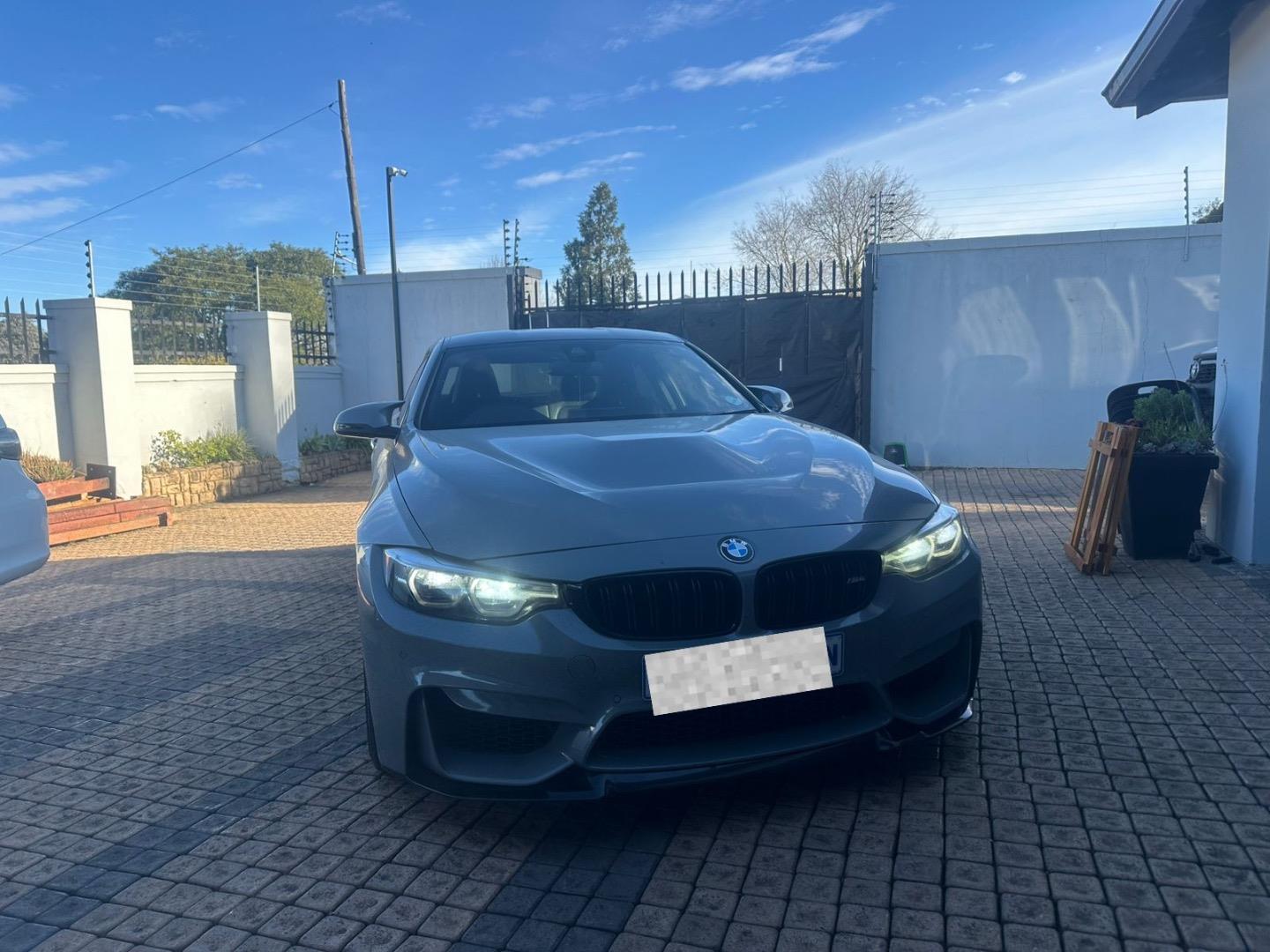 BMW M4 CS