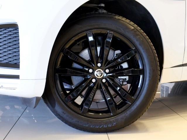 Jaguar F-Pace D200 AWD R-Dynamic SE Jaguar Land Rover The Glen