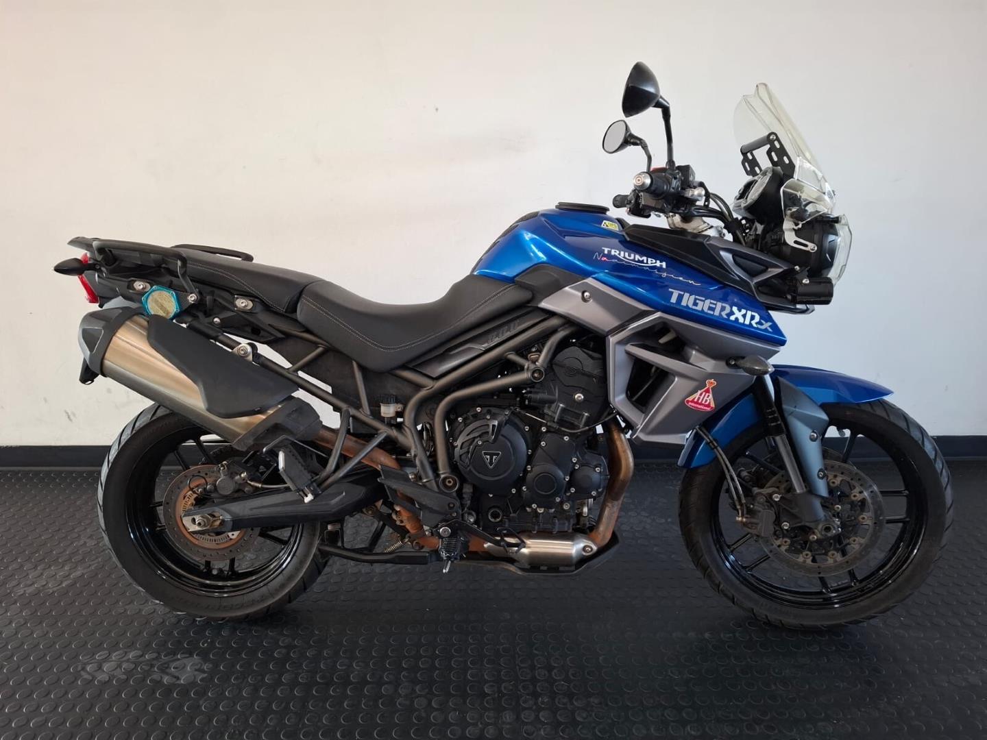 Triumph Tiger 800 XRX BMW Motorrad Fourways