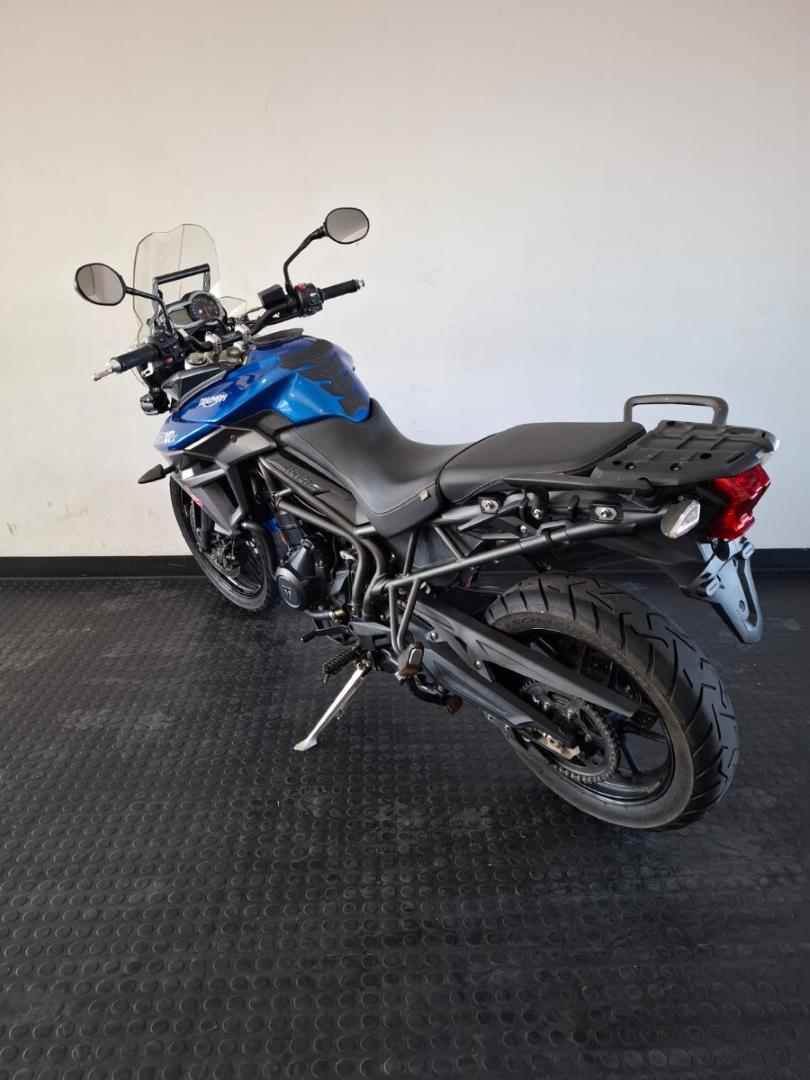 Triumph Tiger 800 XRX BMW Motorrad Fourways
