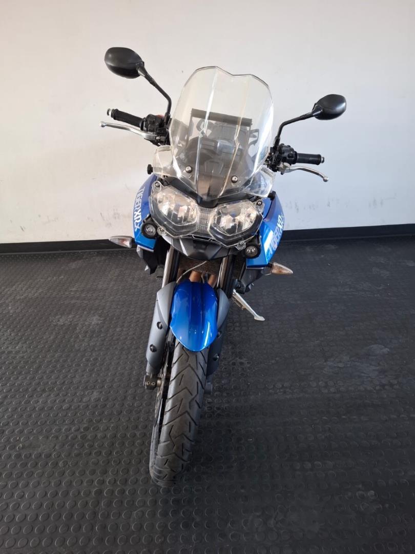 Triumph Tiger 800 XRX BMW Motorrad Fourways