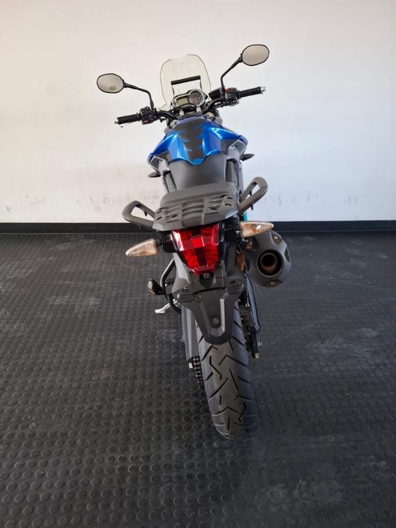 Triumph Tiger 800 XRX BMW Motorrad Fourways