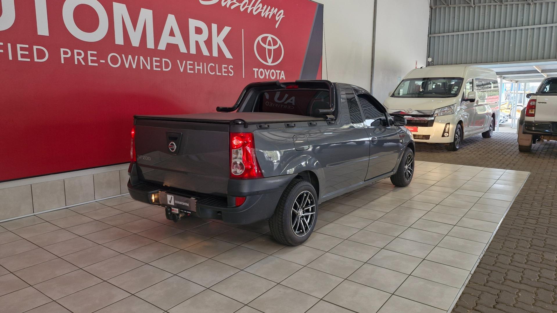 Nissan NP200 1.6i (Aircon) Safety Pack Vaal Toyota Sasolburg