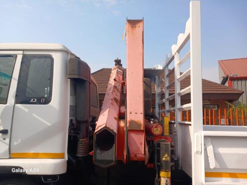 Nissan UD 90 9TON A-Z Small Movers