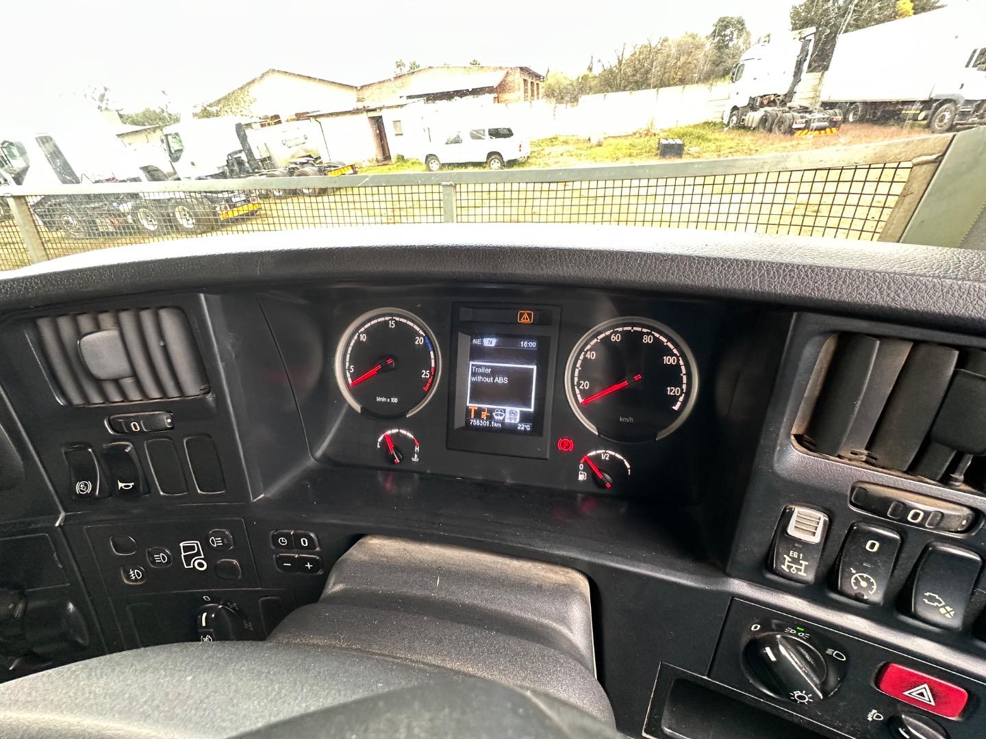 Scania R580 Platinum Truck Centre