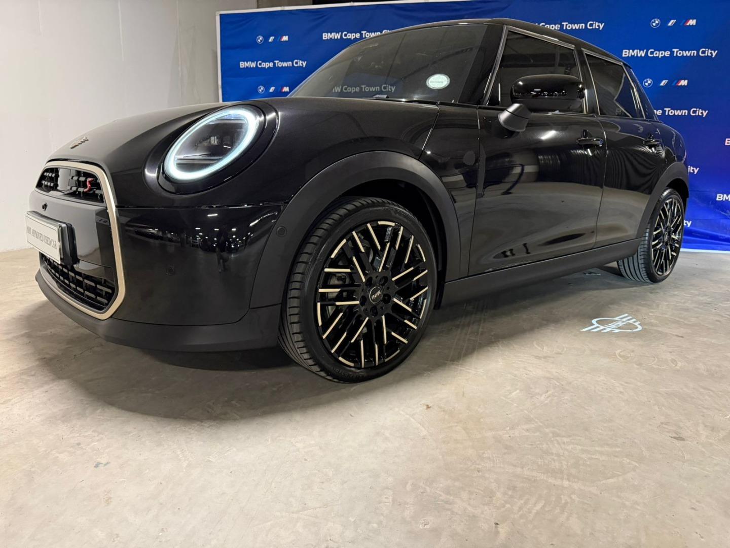 MINI Cooper S 5-door SMG Mini Cape Town City
