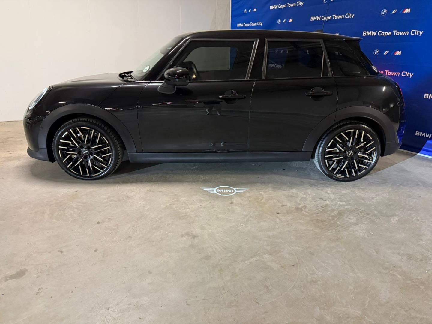 MINI Cooper S 5-door SMG Mini Cape Town City
