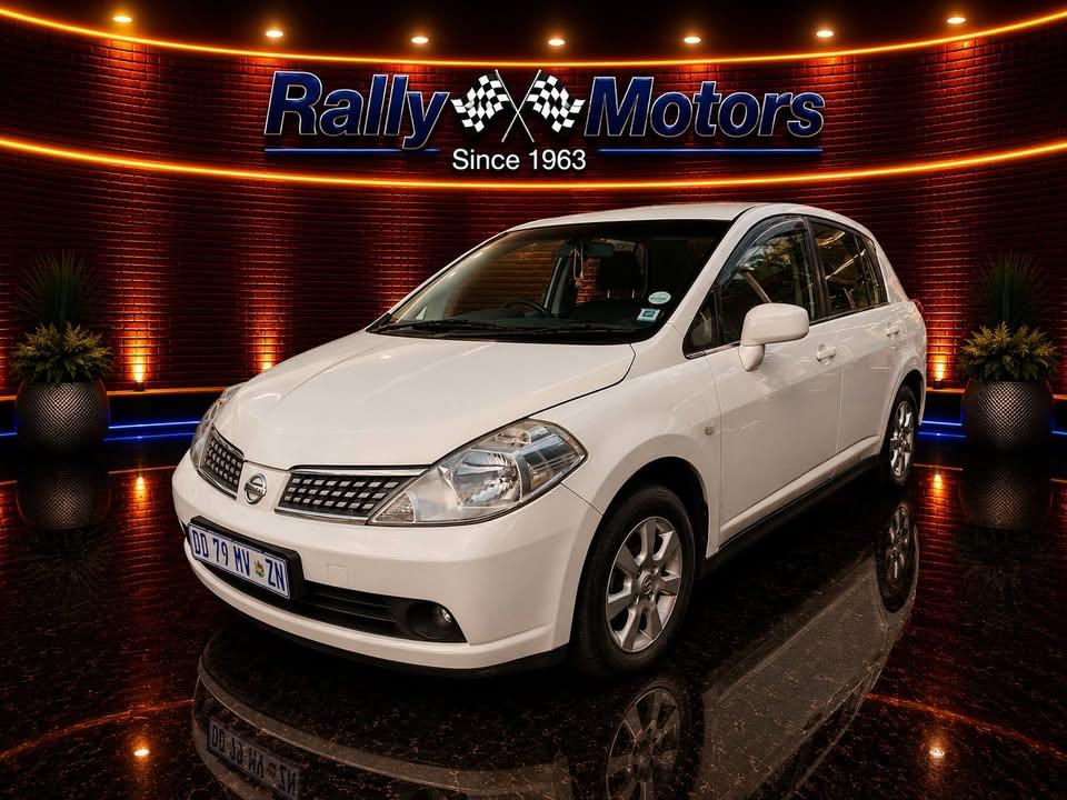 Nissan Tiida Sedan 1.8 Acenta Rally Motors