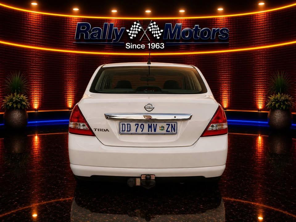 Nissan Tiida Sedan 1.8 Acenta Rally Motors