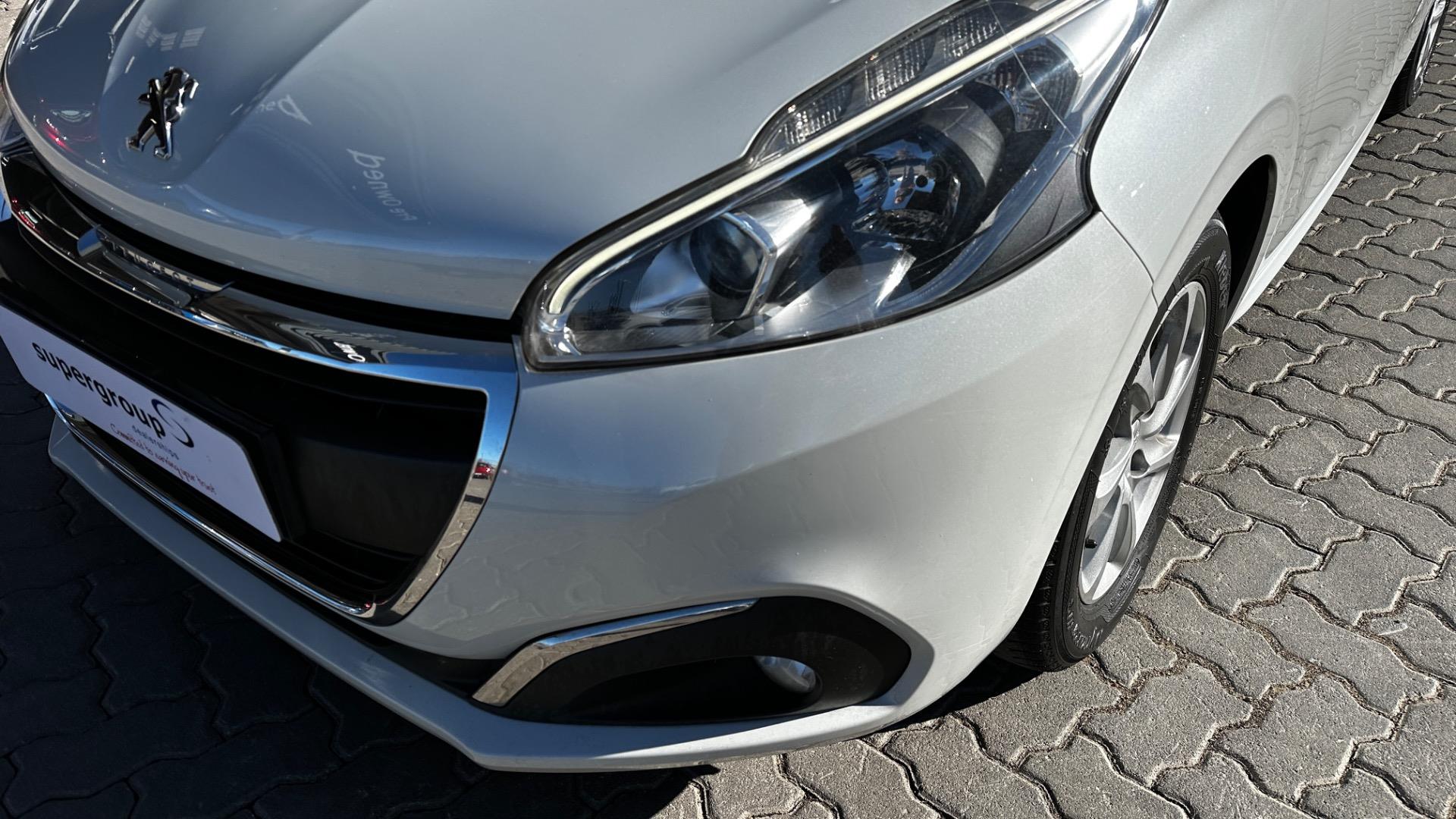 Peugeot 208 1.2 Active Mazda East Rand