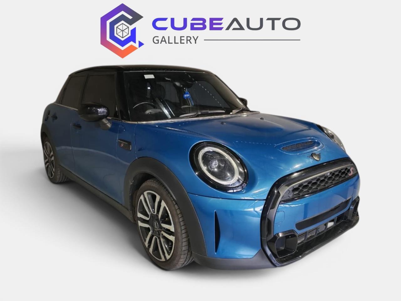 MINI Cooper S 5-door (F55) Cube Auto Gallery