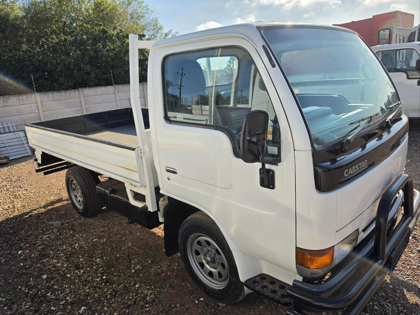 2005 Nissan Cabstar 20