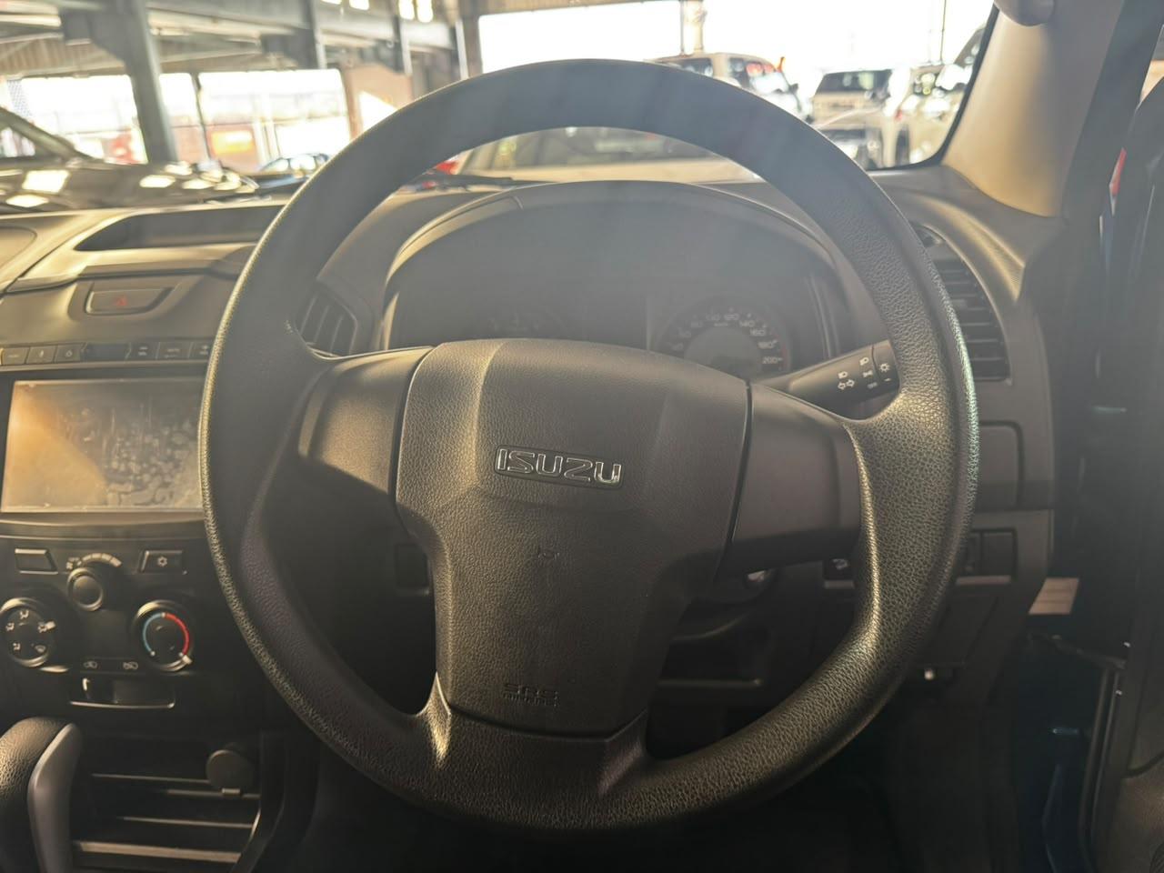 Isuzu D-Max 250 Double Cab Hi-Ride Auto Zido Cars