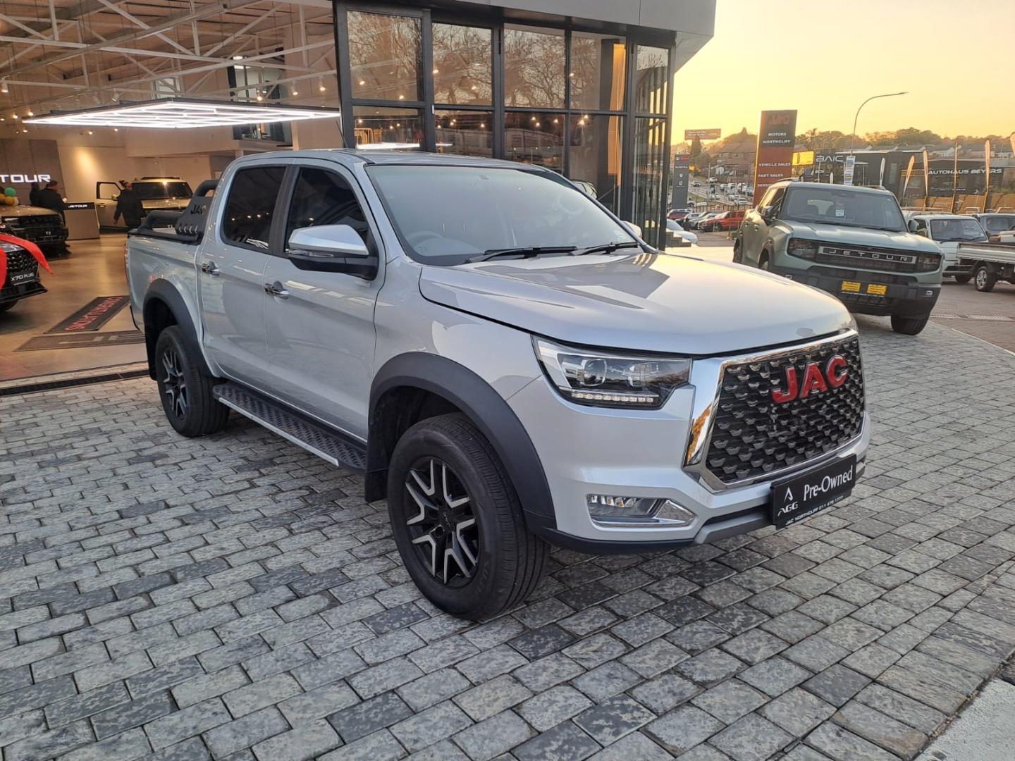 2026 JAC T8