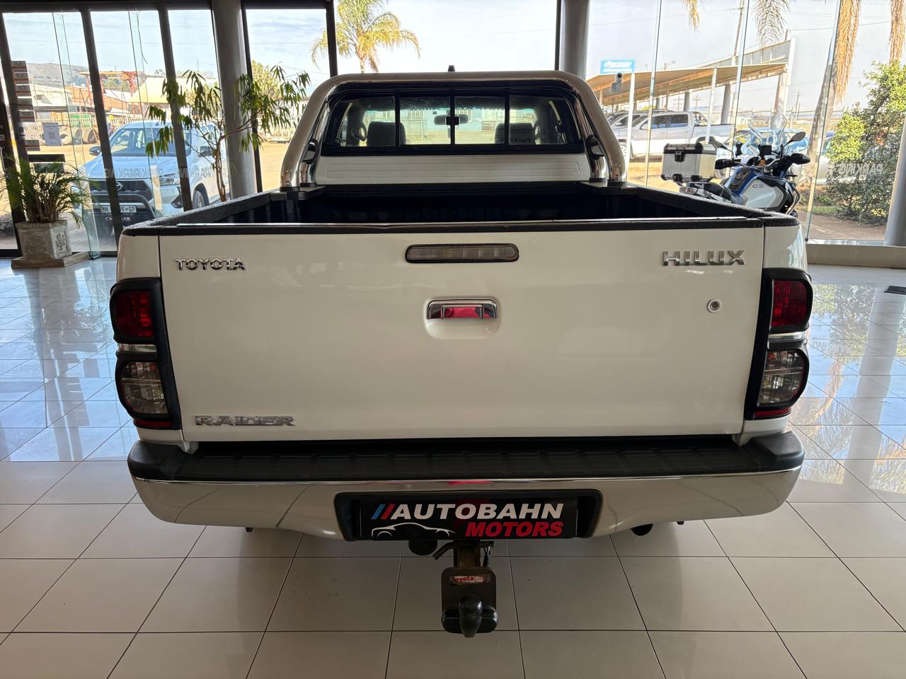 Toyota Hilux 3.0D-4D Xtra Cab Raider Autobahn Auto