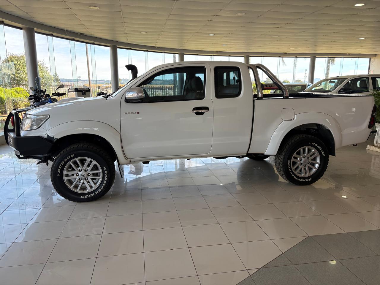 Toyota Hilux 3.0D-4D Xtra Cab Raider Autobahn Auto