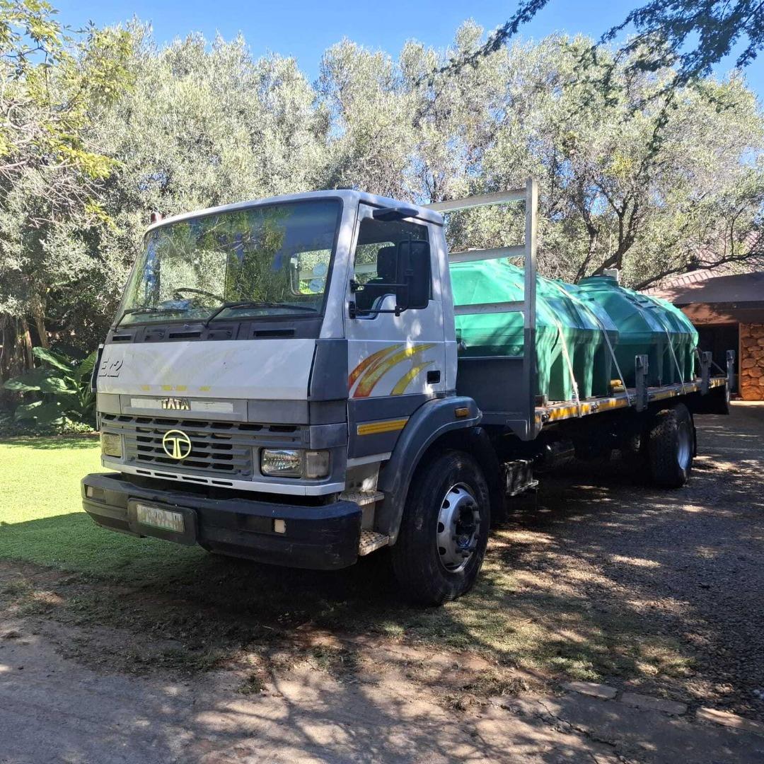 Tata EX2-1518