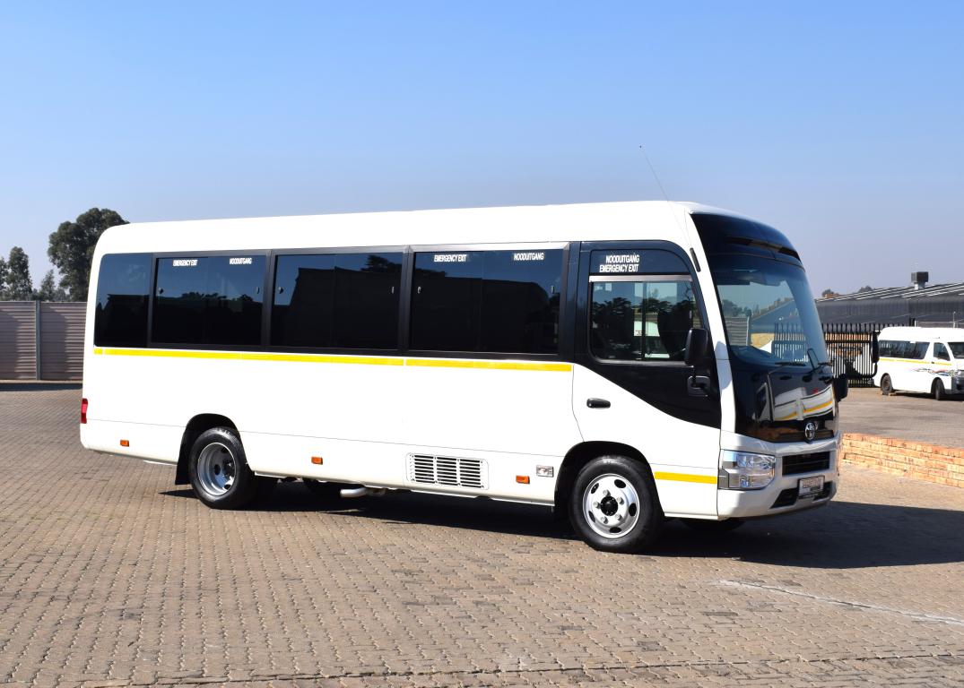 Toyota Coaster 2.8D GL A/T Pristine Motors